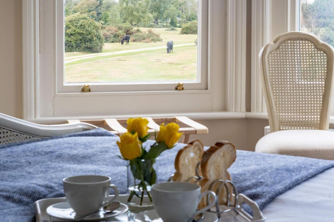 Surrey Lodge Brockenhurst Bagian luar foto