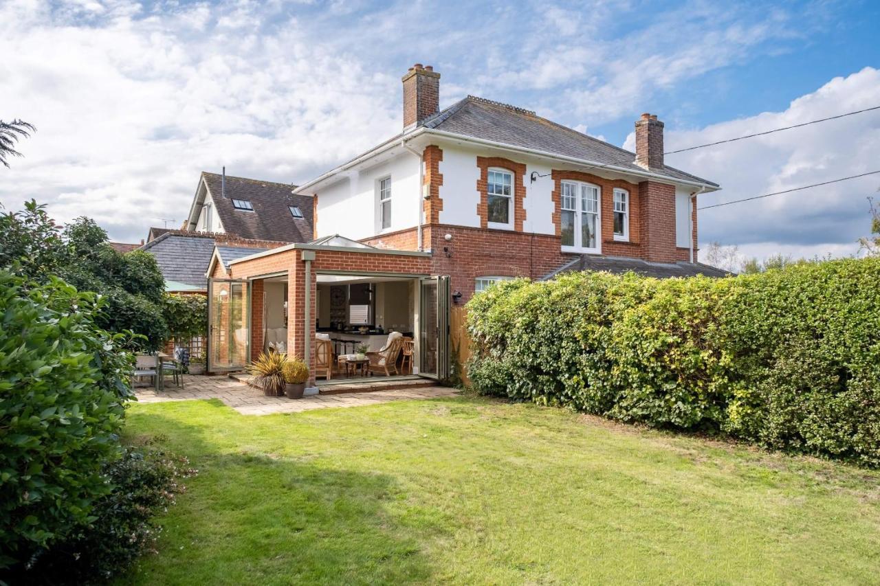 Surrey Lodge Brockenhurst Bagian luar foto